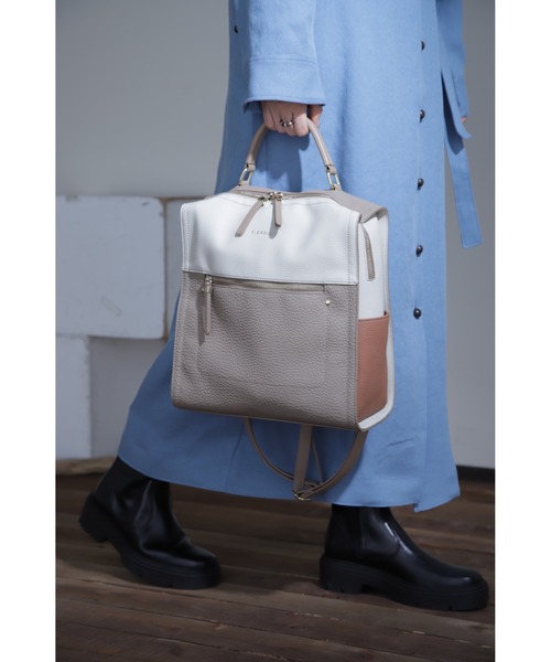 FIORELLI(フィオレッリ)の「(FIORELLI)バックパック(バックパック/リュック・レディース・ブラック/ベージュ・FREE)」の8枚目の写真