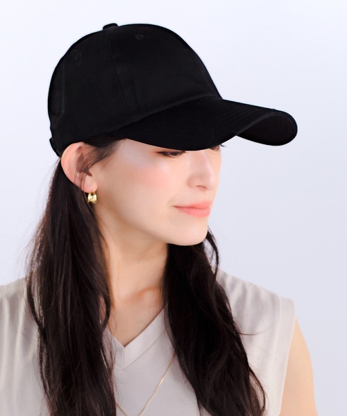 14+（イチヨンプラス）の「ツバ長 無地キャップ UV（キャップ・レディース・ピンク/ブルー/ブラック/ベージュ/キャメル/ネイビー・M/LL）」の11枚目の写真