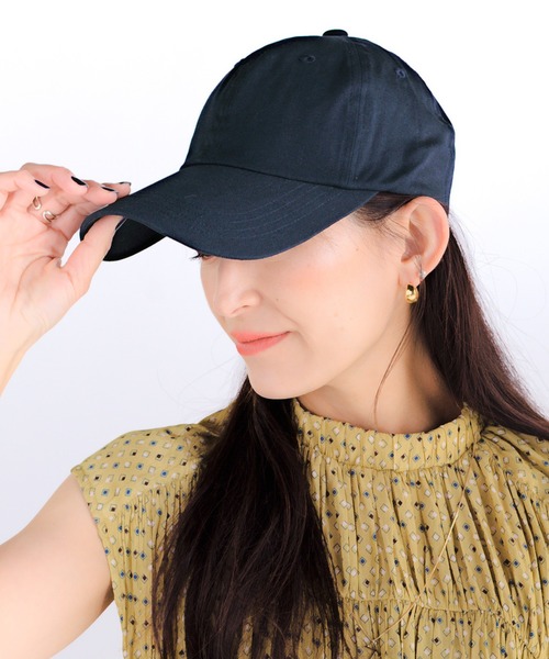 14+（イチヨンプラス）の「ツバ長 無地キャップ UV（キャップ・レディース・ピンク/ブルー/ブラック/ベージュ/キャメル/ネイビー・M/LL）」の9枚目の写真