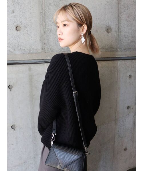 MURUA（ムルーア）の「バルキーコットンオーバーニット（ニット/セーター・レディース・ブラック/パープル/オレンジ/ブルー/アイボリー・FREE）」の13枚目の写真