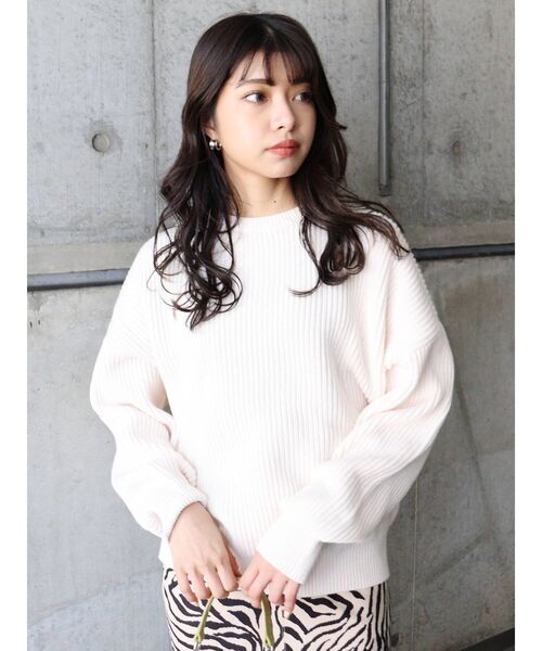 MURUA（ムルーア）の「バルキーコットンオーバーニット（ニット/セーター・レディース・ブラック/パープル/オレンジ/ブルー/アイボリー・FREE）」の20枚目の写真