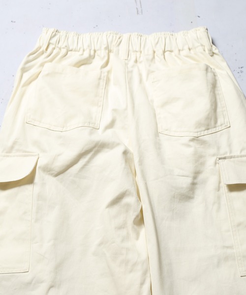 SPINNS(スピンズ)の「ストリートの定番!カラースノーカーゴパンツ/カラーパンツ(カーゴパンツ・メンズ・オリーブ/グリーン/イエロー/パープル/アイボリー/レッド/ロイヤルブルー/ブラック/ピンク/ブラウン/ブラック系その他/ベージュ・L/S/M)」の17枚目の写真