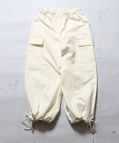 SPINNS(スピンズ)の「ストリートの定番!カラースノーカーゴパンツ/カラーパンツ(カーゴパンツ・メンズ・オリーブ/グリーン/イエロー/パープル/アイボリー/レッド/ロイヤルブルー/ブラック/ピンク/ブラウン/ブラック系その他/ベージュ・L/S/M)」の13枚目の写真