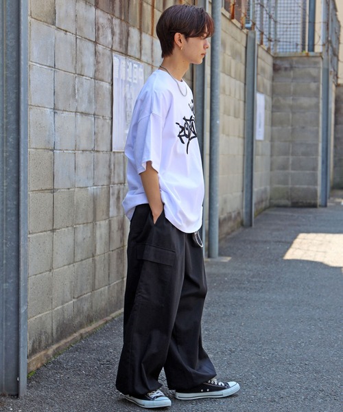 SPINNS(スピンズ)の「カラースノーカーゴパンツ/ボリュームワイドシルエット/ユニセックス(カーゴパンツ・メンズ・オリーブ/グリーン/イエロー/パープル/アイボリー/レッド/ロイヤルブルー/ブラック/ピンク/ブラウン/ブラック系その他/ベージュ・L/S/M)」の20枚目の写真