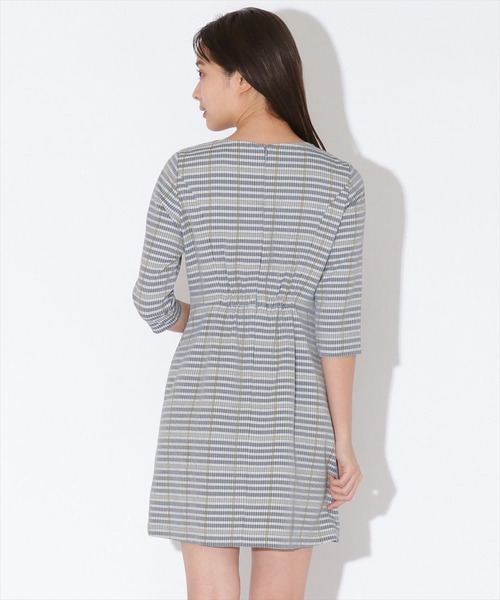 REDYAZEL（レディアゼル）の「チェック柄フロントスカラップミニワンピース（ワンピース・レディース・ベージュ/グレー/グリーン・SMALL/MEDIUM）」の10枚目の写真