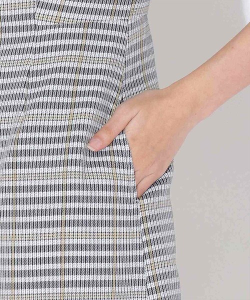 REDYAZEL（レディアゼル）の「チェック柄フロントスカラップミニワンピース（ワンピース・レディース・ベージュ/グレー/グリーン・SMALL/MEDIUM）」の12枚目の写真