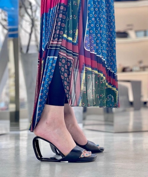 UNITED NUDE(ユナイテッドヌード)の「Mobius Hi(サンダル・レディース・ブラック系/レッド/マルチ・36/37/38/35)」の2枚目の写真