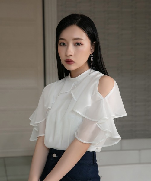 ANDGEEBEE(アンジービー)の「シフォンフリルトップス(その他トップス・レディース・ブラック/ホワイト・MEDIUM)」の5枚目の写真