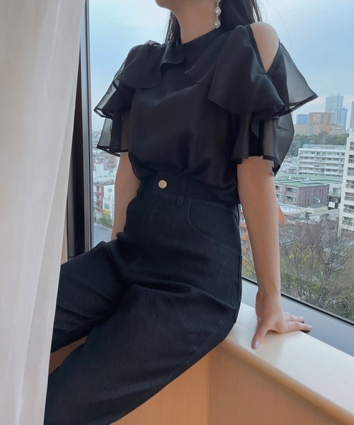 ANDGEEBEE(アンジービー)の「シフォンフリルトップス(その他トップス・レディース・ブラック/ホワイト・MEDIUM)」の12枚目の写真
