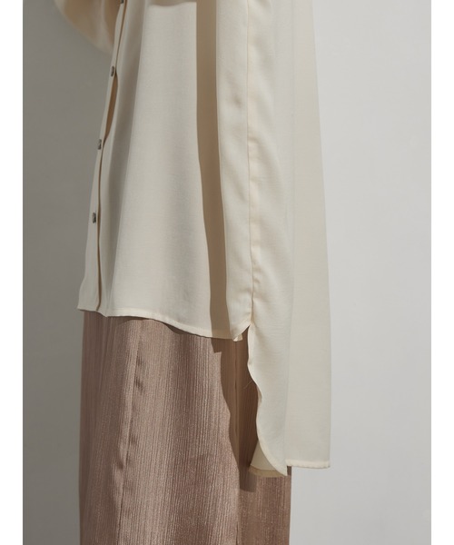 rem closet(レムクローゼット)の「2wayスリーブシャツ(シャツ/ブラウス・レディース・ダークグレー/アイボリー・FREE)」の5枚目の写真