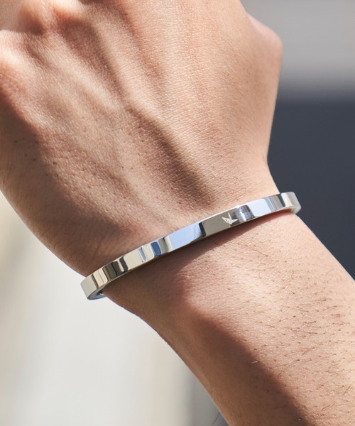 1piu1uguale3 RELAX（ウノピュウノウグァーレトレリラックス）の