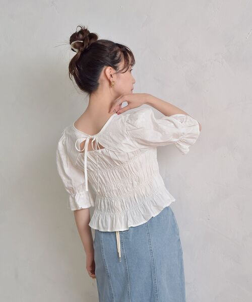 ems excite（エムズエキサイト）の「シャーリングボレロBL（シャツ/ブラウス・レディース・グリーン/ホワイト/ブラック・FREE）」の21枚目の写真