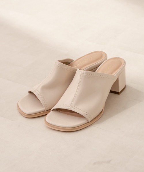 OLIVE des OLIVE(オリーブデオリーブ)の「シンプルミュール(サンダル・レディース・ブラック/オフホワイト/イエロー・SMALL/MEDIUM/LARGE)」の1枚目の写真