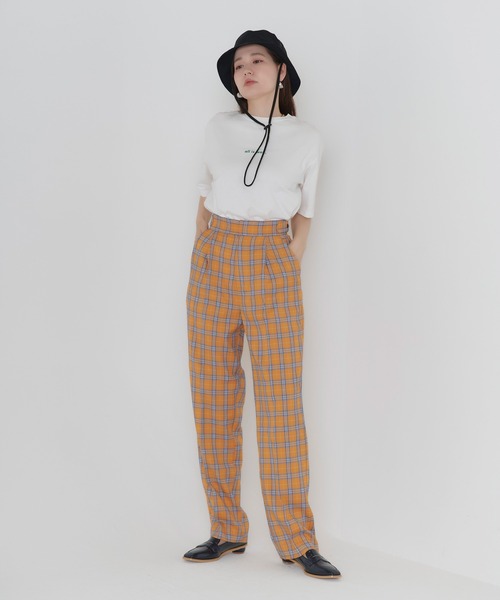 TINA：JOJUN（ティーナジョジュン）の「チェック柄 ルーズテーパードパンツ TINA：JOJUN（スラックス・レディース・サックスブルー/オレンジ・S/M）」の3枚目の写真