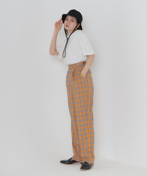 TINA：JOJUN（ティーナジョジュン）の「チェック柄 ルーズテーパードパンツ TINA：JOJUN（スラックス・レディース・サックスブルー/オレンジ・S/M）」の4枚目の写真