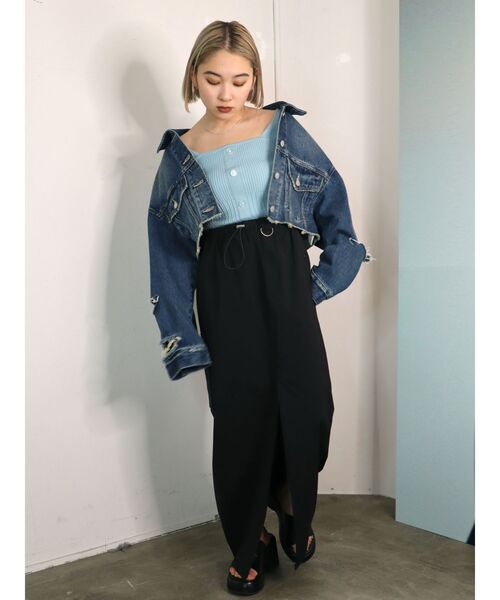 EMODA（エモダ）の「ワイドストラップニットタンクトップ（タンクトップ・レディース・ブラック/ホワイト/キャメル/ブルー・FREE）」の5枚目の写真