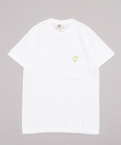 Kare/ME(カーミー)の「Kare/ME(カーミー) ハート刺繍Tシャツ(Tシャツ/カットソー・レディース・ブラック/ブルー/グリーン/ホワイト・SMALL/S/S)」の9枚目の写真
