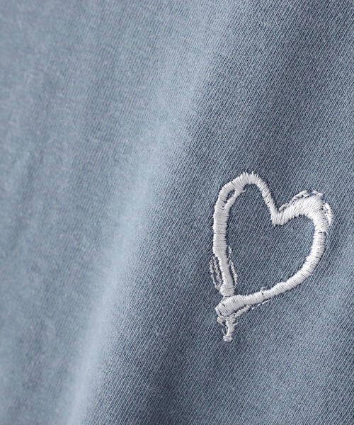 Kare/ME(カーミー)の「Kare/ME(カーミー) ハート刺繍Tシャツ(Tシャツ/カットソー・レディース・ブラック/ブルー/グリーン/ホワイト・SMALL/S/S)」の18枚目の写真