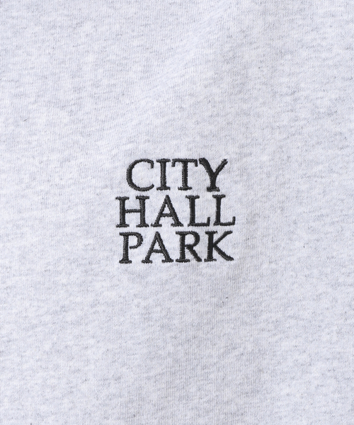 Russell Athletic（ラッセルアスレティック）の「【Russell Athletic/ラッセル アスレティック】NYC クルーネック Tシャツ（Tシャツ/カットソー・メンズ・ホワイト系その他/ホワイト/ベージュ/グレー・LARGE/X-LARGE/MEDIUM）」の17枚目の写真