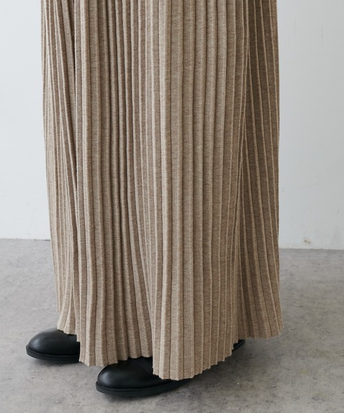 PUAL CE CIN(ピュアルセシン)の「針抜きプリーツスカート(スカート・レディース・ブラック/ベージュ・FREE)」の6枚目の写真