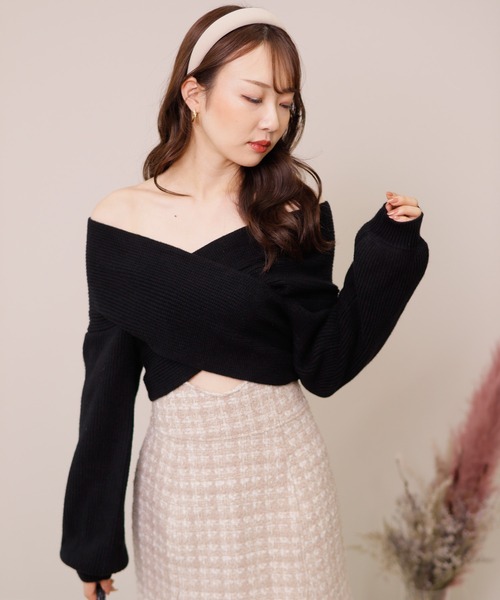 LIPSERVICE(リップサービス)の「ワイドクロスショートニット(ニット/セーター・レディース・ホワイト/レッド/ベージュ/ピンク/パープル/ブラック・FREE)」の9枚目の写真