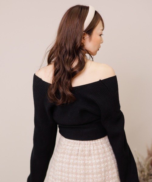 LIPSERVICE(リップサービス)の「ワイドクロスショートニット(ニット/セーター・レディース・ホワイト/レッド/ベージュ/ピンク/パープル/ブラック・FREE)」の20枚目の写真