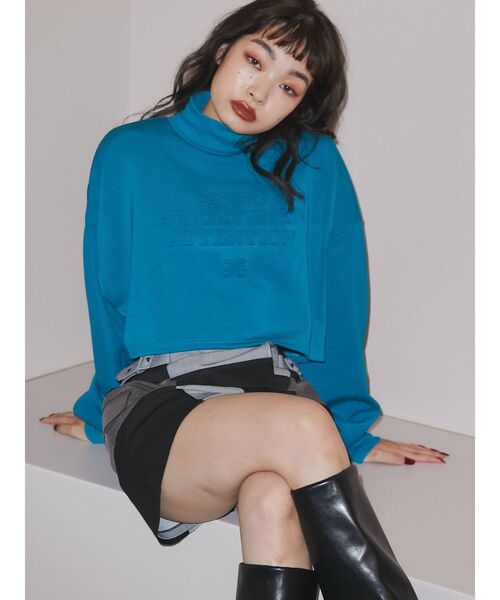 jouetie（ジュエティ）の「エンボスロゴプルオーバー（スウェット・レディース・オフホワイト/ブラック/ブルー・MEDIUM）」の4枚目の写真