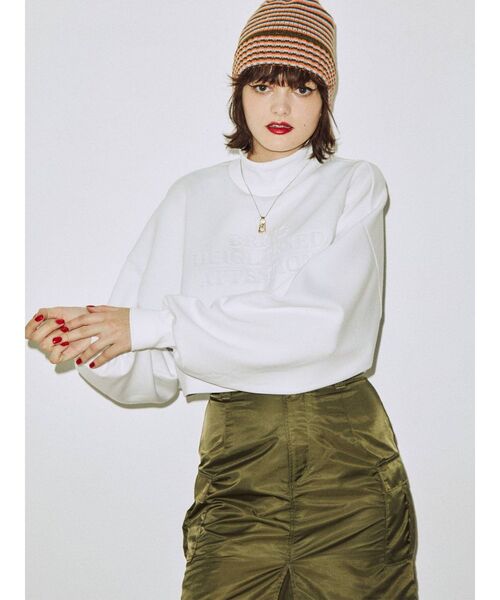 jouetie（ジュエティ）の「エンボスロゴプルオーバー（スウェット・レディース・オフホワイト/ブラック/ブルー・MEDIUM）」の13枚目の写真