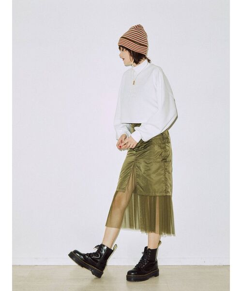 jouetie（ジュエティ）の「エンボスロゴプルオーバー（スウェット・レディース・オフホワイト/ブラック/ブルー・MEDIUM）」の16枚目の写真