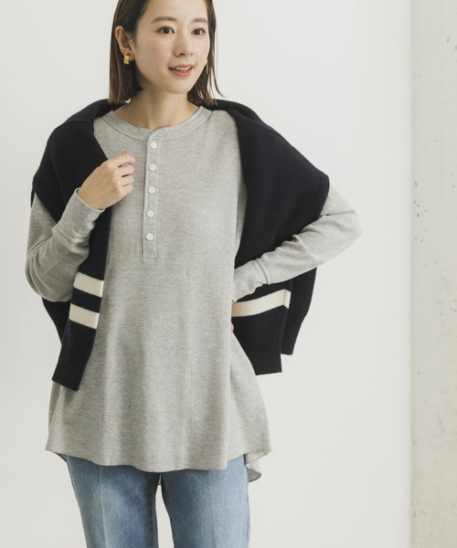 HANES（ヘインズ）の「Hanes　Thermal Henly Neck（Tシャツ/カットソー・レディース・ブラック/グレー/オフホワイト・FREE）」の3枚目の写真