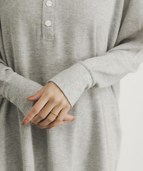 HANES（ヘインズ）の「Hanes　Thermal Henly Neck（Tシャツ/カットソー・レディース・ブラック/グレー/オフホワイト・FREE）」の14枚目の写真