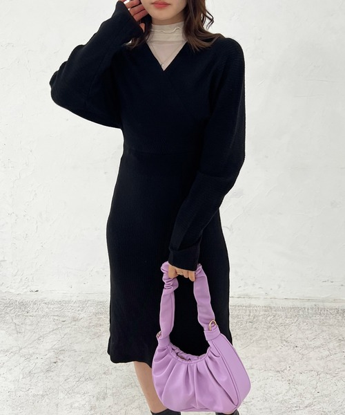 Lamoa（ラモア）の「Lamoa/Vネック カシュクール ニットワンピース（ワンピース・レディース・アイボリー/ブラック/ブラウン/ベージュ/ピンク・FREE）」の3枚目の写真