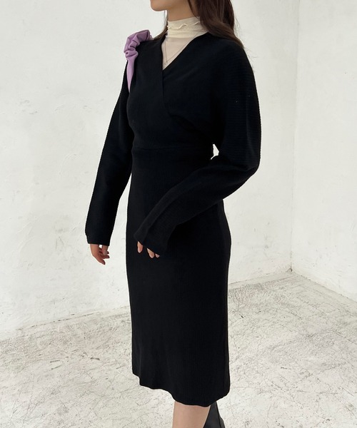 Lamoa（ラモア）の「Lamoa/Vネック カシュクール ニットワンピース（ワンピース・レディース・アイボリー/ブラック/ブラウン/ベージュ/ピンク・FREE）」の8枚目の写真