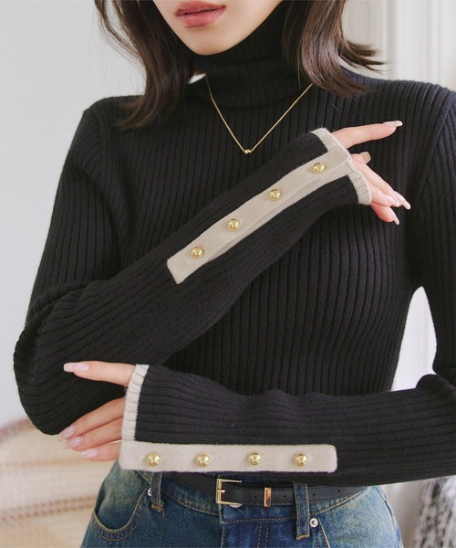 【関税込み】Rohe ブラック デコンストラクト ニット トップス Róheのブラック デコンストラクト ニット トップスがセール中