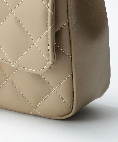 AULENTTI（オウレンティ）の「＜AULENTTI＞キルティング チェーン ショルダー バッグ（ショルダーバッグ・レディース・ブラック/ベージュ・FREE）」の21枚目の写真