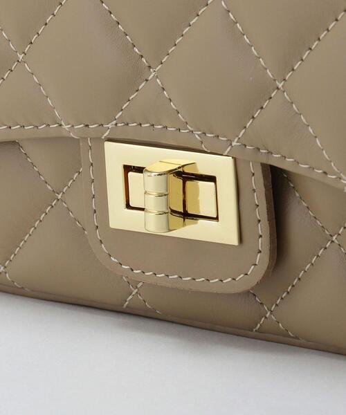 AULENTTI（オウレンティ）の「＜AULENTTI＞キルティング チェーン ショルダー バッグ（ショルダーバッグ・レディース・ブラック/ベージュ・FREE）」の22枚目の写真