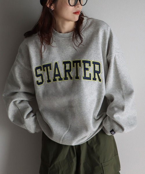 STARTER（スターター）の「STARTER 別注コラボ オーバーサイズ 裏起毛ブランドロゴ刺繍クルーネックスウェット（スウェット・レディース・グリーン/杢グレー/ブラック系/グリーン系/グレー/ブラック・M/L/XL）」の4枚目の写真