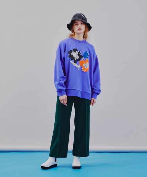 tk.TAKEO KIKUCHI(ティーケータケオキクチ)の「◆ぽっぷフラワースウェット(ユニセックスアイテム)(スウェット・メンズ・ブラック/ブルー/ライトグレー系6/パープル系・01/02/03)」の19枚目の写真