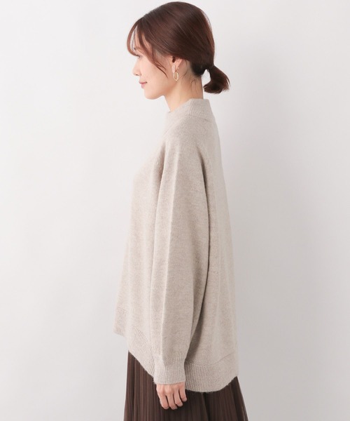 GLOBAL WORK(グローバルワーク)の「Hugmeニットラメハイネックプルオーバー/MATINEE LINE/164172(ニット/セーター・レディース・ベージュ/ライトグレー/ブラック/オフホワイト・MEDIUM/LARGE)」の5枚目の写真