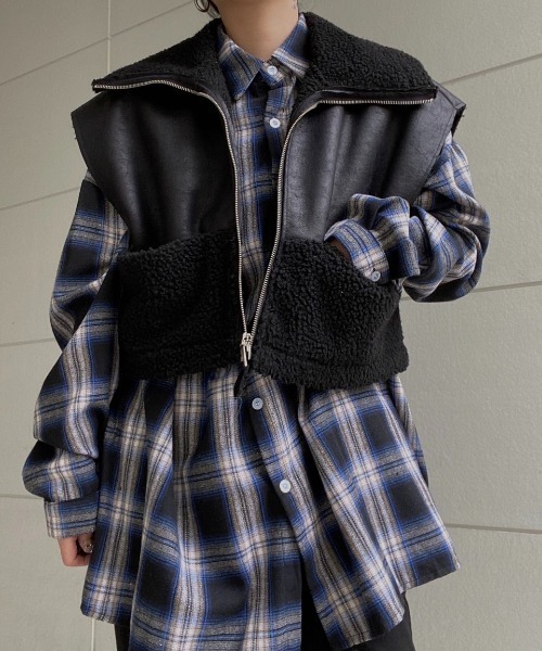 AMAIL（アマイル）の「Docking boa vest（ベスト・レディース・ブラック/ブラウン・FREE）」の2枚目の写真