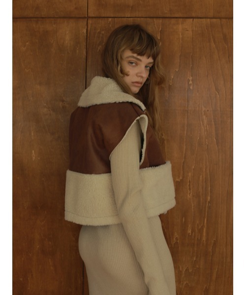 AMAIL（アマイル）の「Docking boa vest（ベスト・レディース・ブラック/ブラウン・FREE）」の5枚目の写真