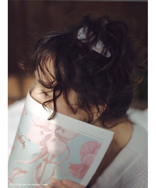 SNIDEL HOME（スナイデルホーム）の「ラインストーンクリップ（バレッタ/ヘアクリップ・レディース・パープル/グリーン/ホワイト/ピンク/ブルー・FREE）」の12枚目の写真