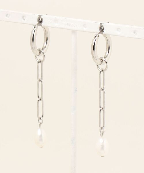 tone(トーン)の「【As】チャンキーフープ 4way ピアス(チタン、ニッケルフリー)(MA)(ピアス(両耳用)・レディース・ゴールド/シルバー/ゴールド系その他2/シルバー系その他2・FREE)」の5枚目の写真