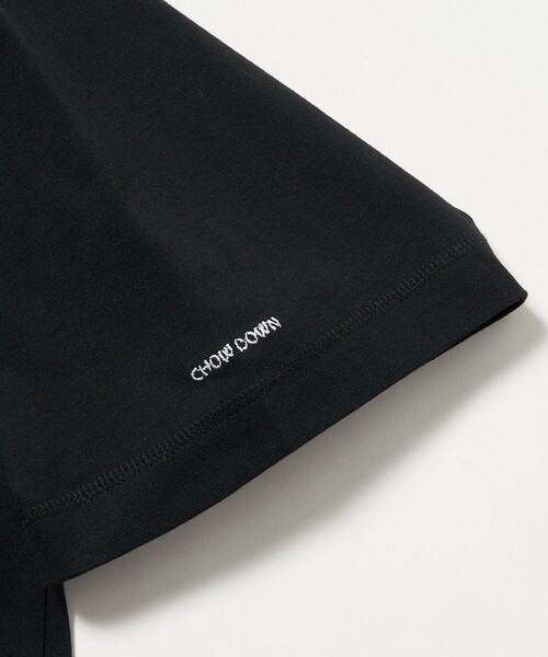 FREAK'S STORE(フリークスストア)の「【限定展開】CHOW DOWN/チャウダウン ビッグシルエット ワンポイント刺繍 ヘンリーネックTシャツ/ワイドシルエット(Tシャツ/カットソー・メンズ・アッシュグレー/ネイビー/ダークグリーン/グレイッシュベージュ/ブラック/ホワイト・SMALL/MEDIUM/LARGE)」の10枚目の写真