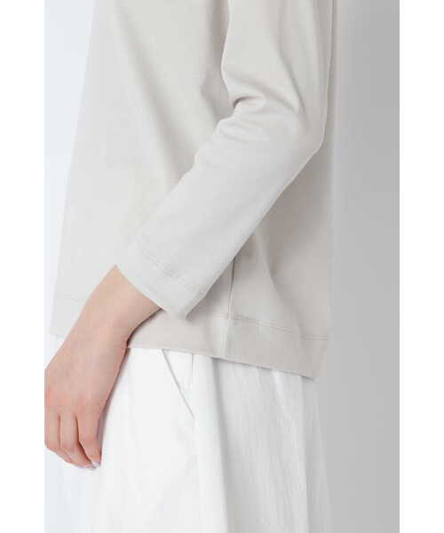 human woman（ヒューマンウーマン）の「オーガニックコットンスムース長袖Ｔシャツ（Tシャツ/カットソー・レディース・グレー/ホワイト・MEDIUM/LARGE）」の18枚目の写真