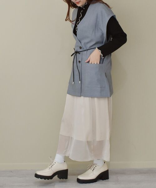 RETRO GIRL(レトロガール)の「ベルト付きゆるベスト(ベスト・レディース・ライトベージュ/ブラック/ライトグレー・FREE)」の19枚目の写真