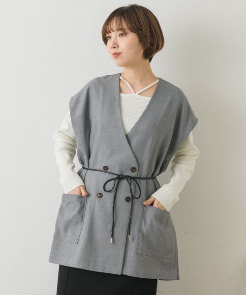 RETRO GIRL(レトロガール)の「ベルト付きゆるベスト(ベスト・レディース・ライトベージュ/ブラック/ライトグレー・FREE)」の20枚目の写真