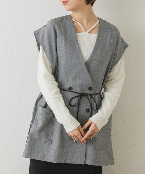 RETRO GIRL(レトロガール)の「ベルト付きゆるベスト(ベスト・レディース・ライトベージュ/ブラック/ライトグレー・FREE)」の3枚目の写真