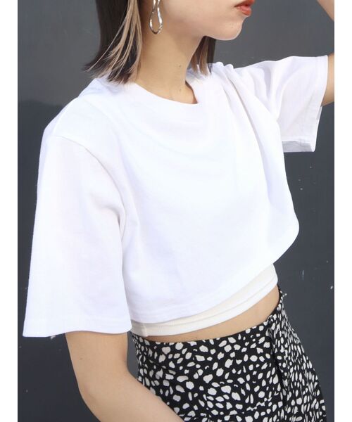 EMODA(エモダ)の「レイヤードハーフトップ(Tシャツ/カットソー・レディース・ブラック/グレー/ホワイト/グリーン・FREE)」の17枚目の写真