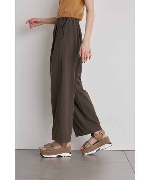 HELLY HANSEN(ヘリーハンセン)の「【emmi×HELLY HANSEN】W Water Rashguard Wide Pants(その他パンツ・レディース・ブラウン・MEDIUM/LARGE)」の8枚目の写真